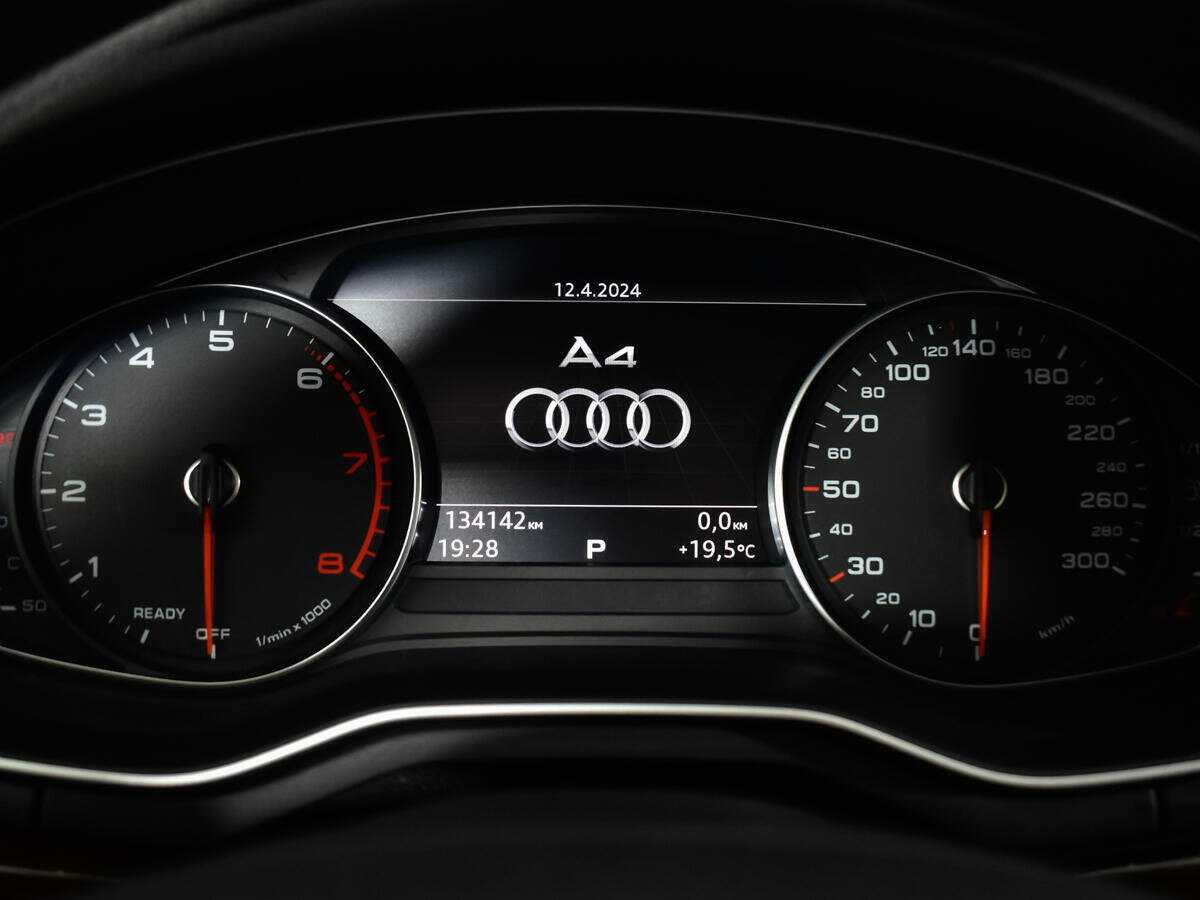 Audi A4, 2015 Фото №10