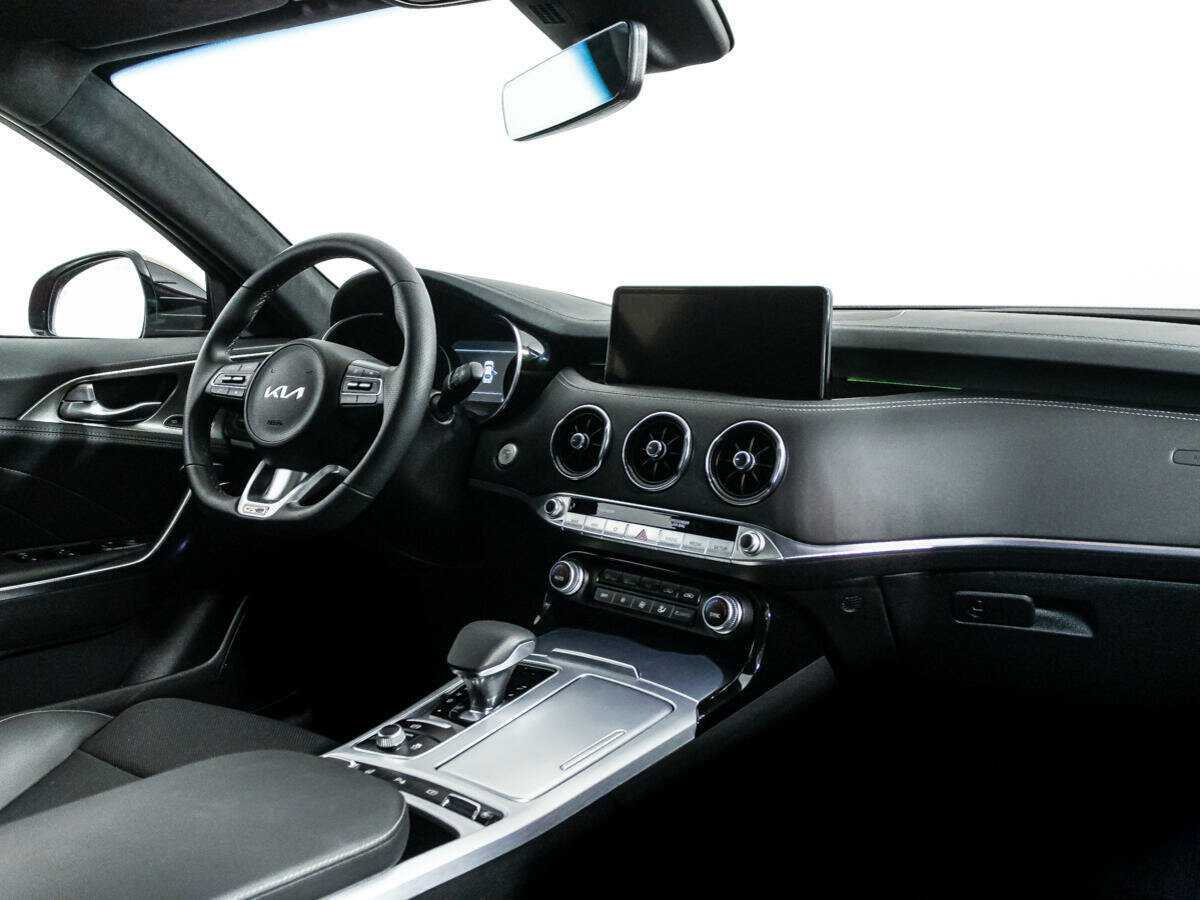 Kia Stinger, 2022 Фото №9