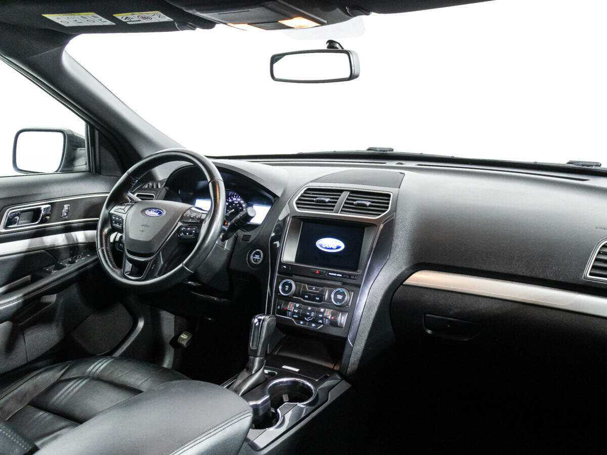 Ford Explorer, 2017 Фото №9
