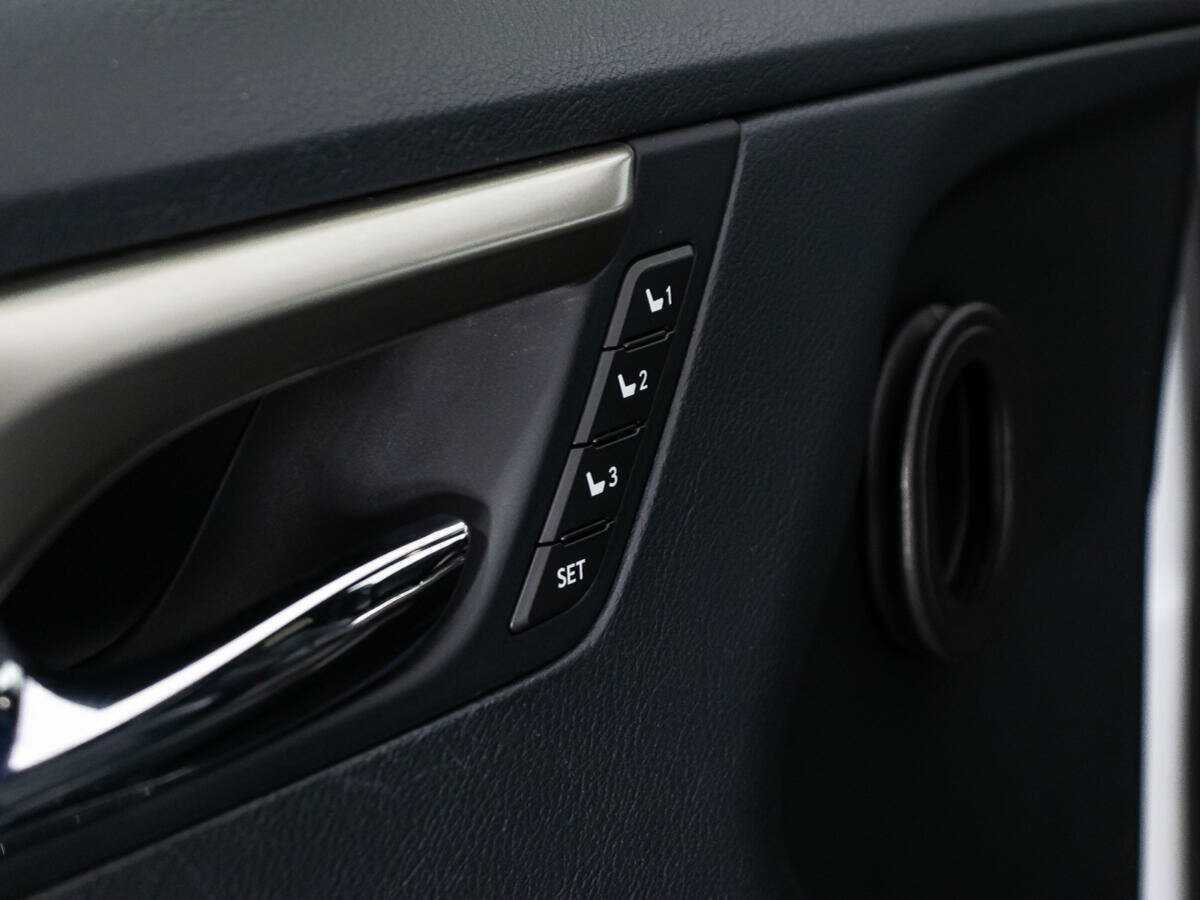 Lexus RX 200t, 2017 Фото №20