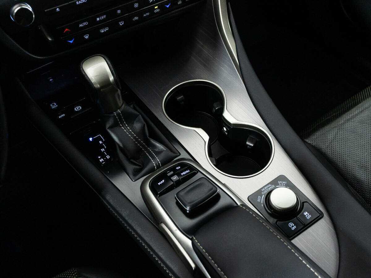 Lexus RX 200t, 2017 Фото №27