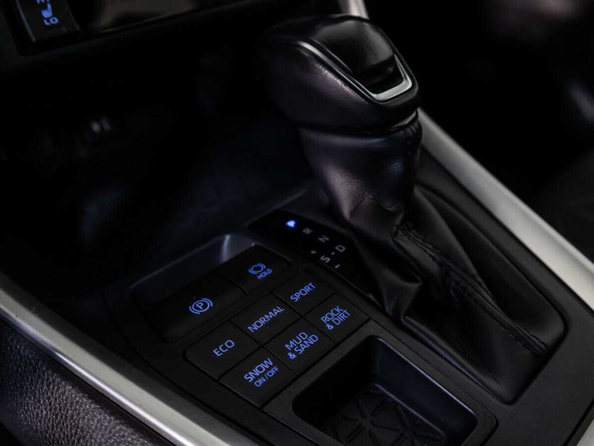 Toyota RAV4, 2020 Фото №15