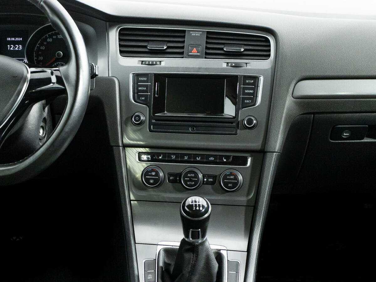 Volkswagen Golf, 2013 Фото №14