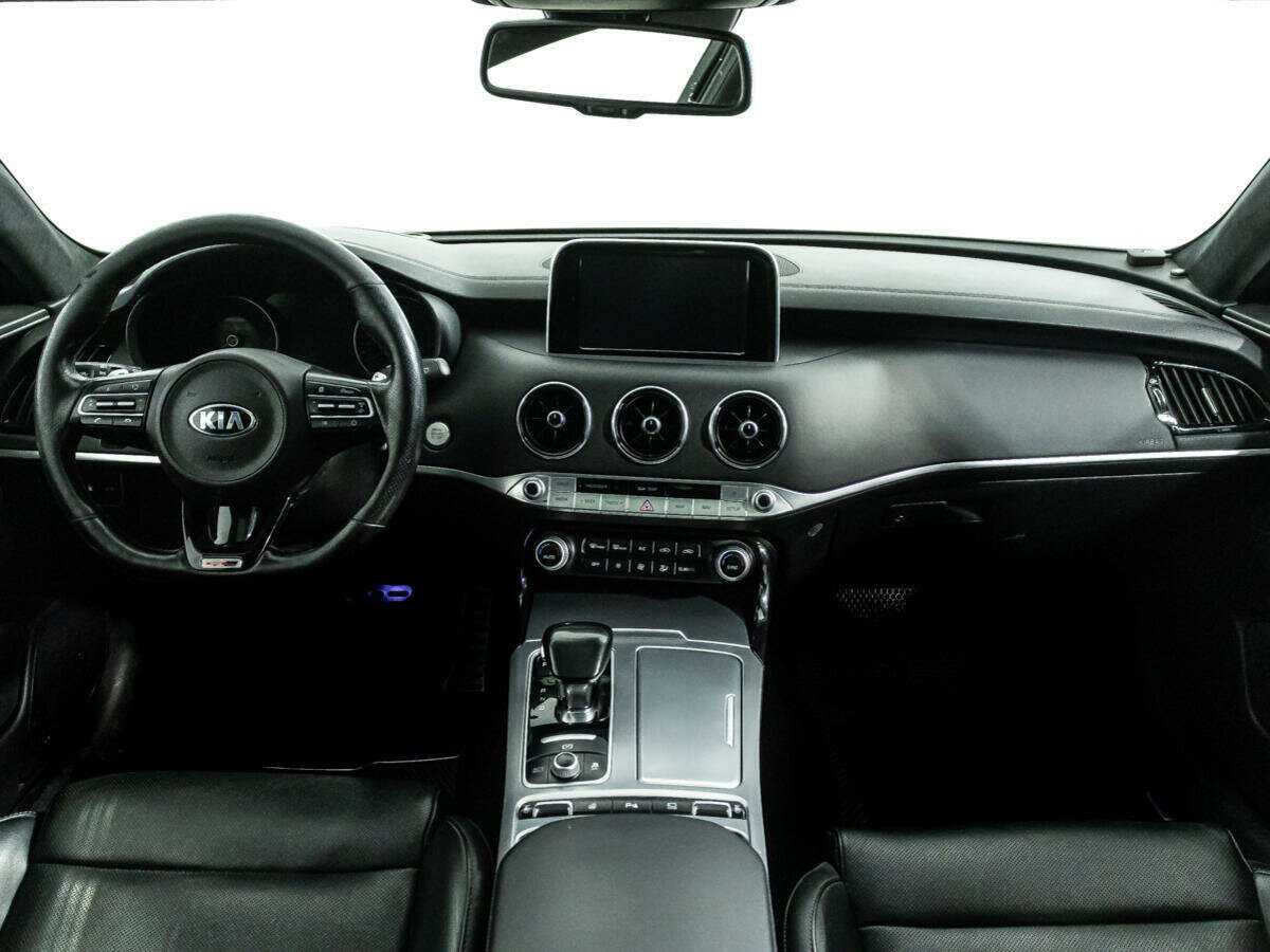 Kia Stinger, 2018 Фото №14