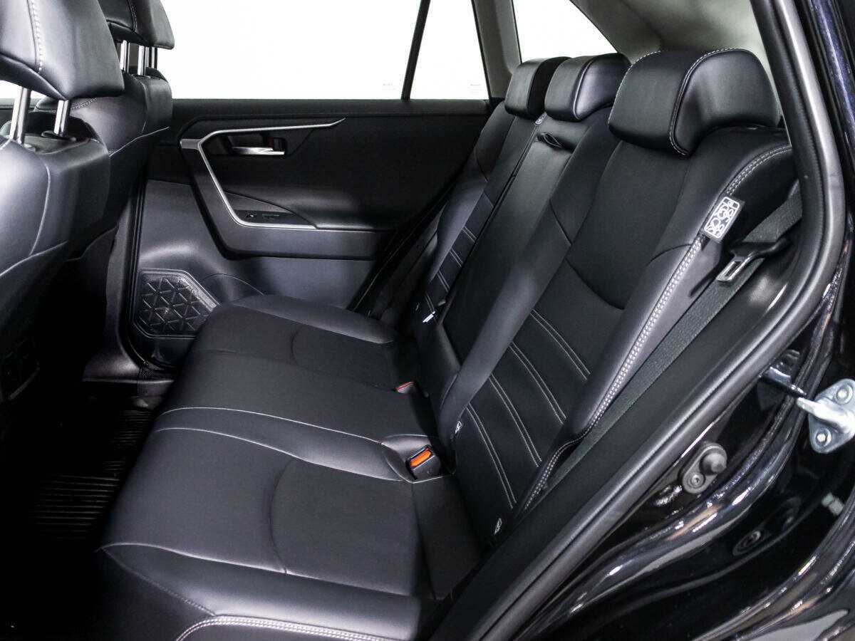 Toyota RAV4, 2022 Фото №10