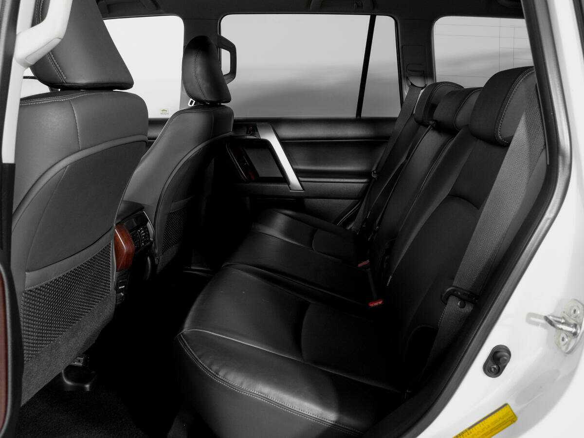 Toyota Land Cruiser Prado, 2017 Фото №10