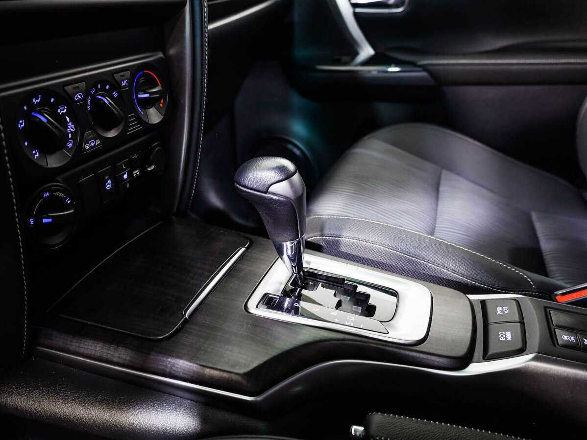 Toyota Fortuner, 2021 Фото №17