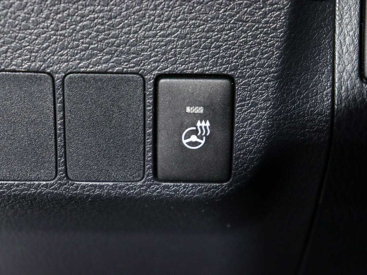 Toyota RAV4, 2018 Фото №17