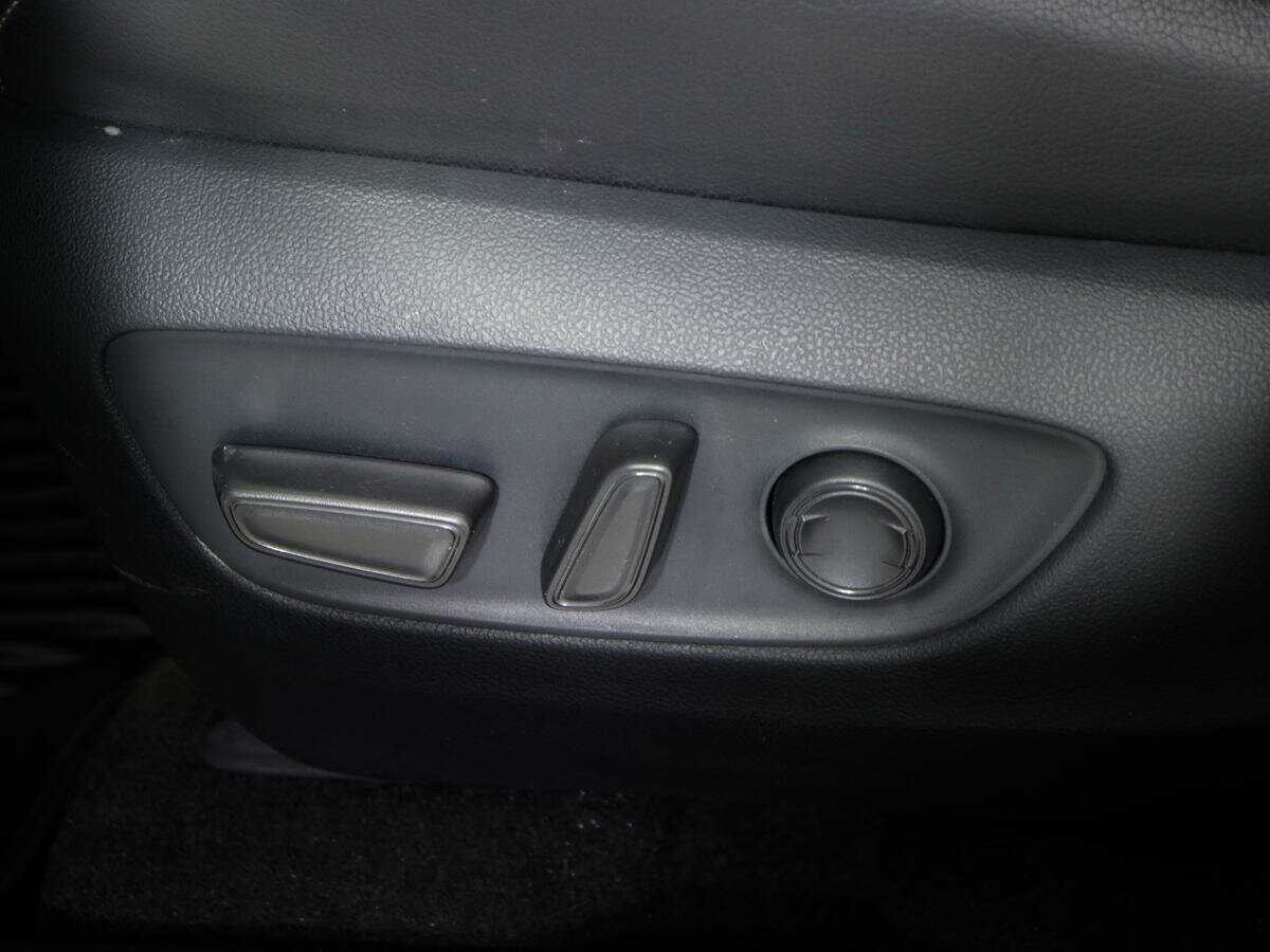 Toyota RAV4, 2021 Фото №20