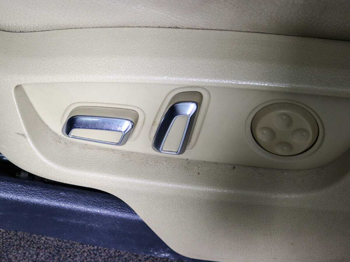 Audi Q7, 2010 Фото №21