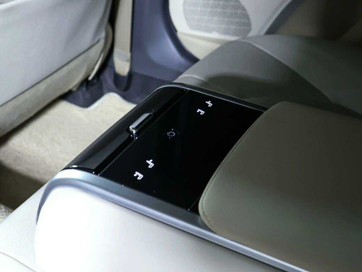 Toyota Camry, 2021 Фото №20