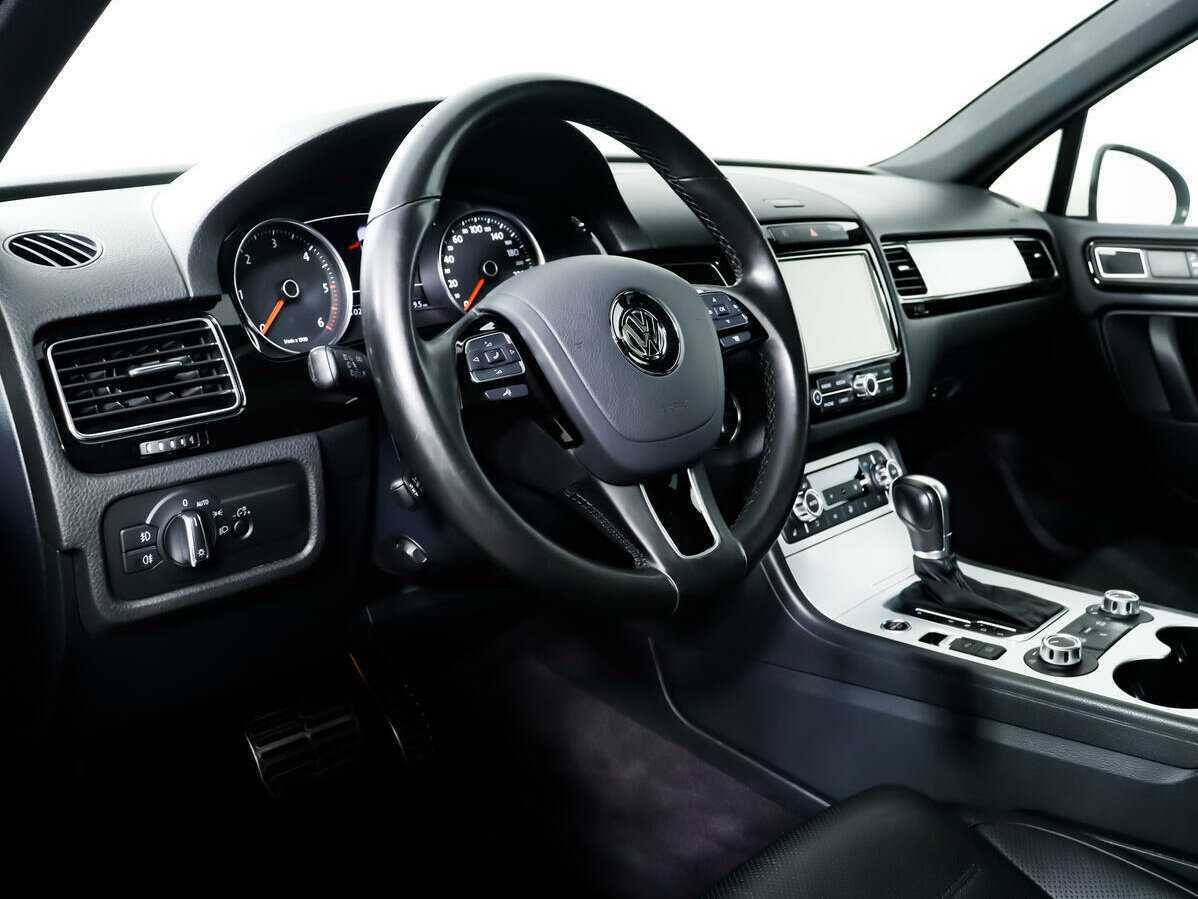 Volkswagen Touareg, 2011 Фото №9