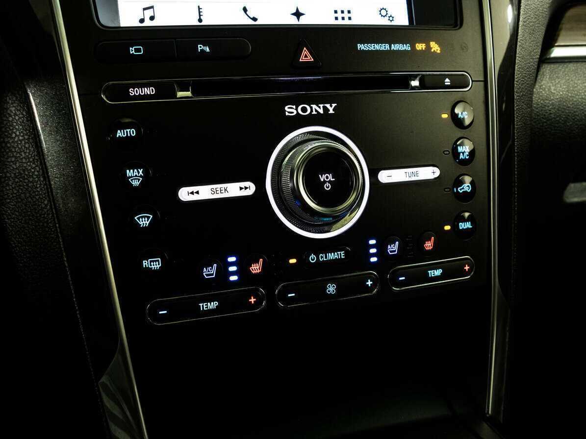 Ford Explorer, 2016 Фото №13