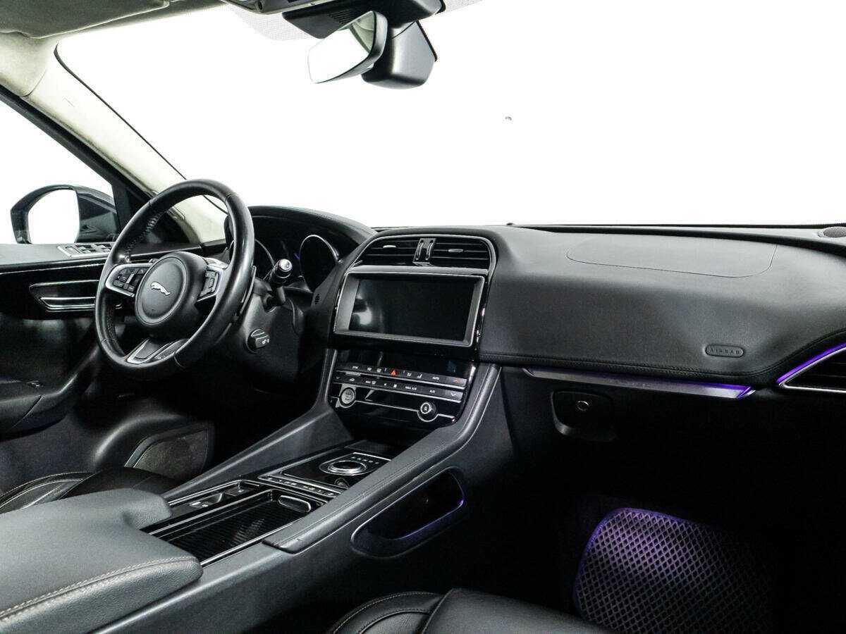 Jaguar F-Pace, 2019 Фото №9