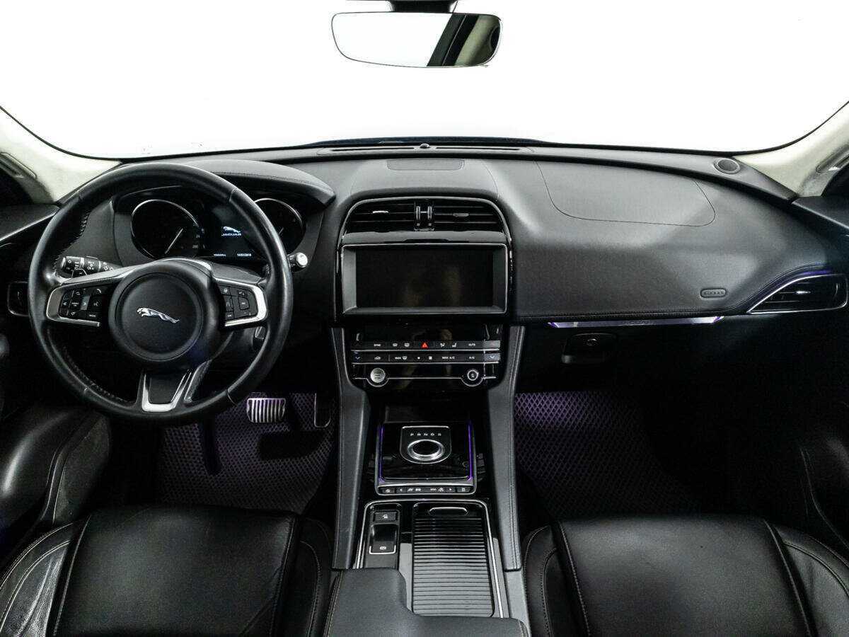 Jaguar F-Pace, 2019 Фото №13