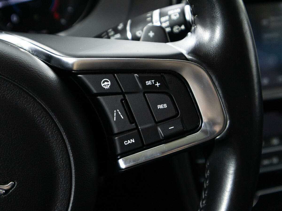 Jaguar F-Pace, 2019 Фото №21