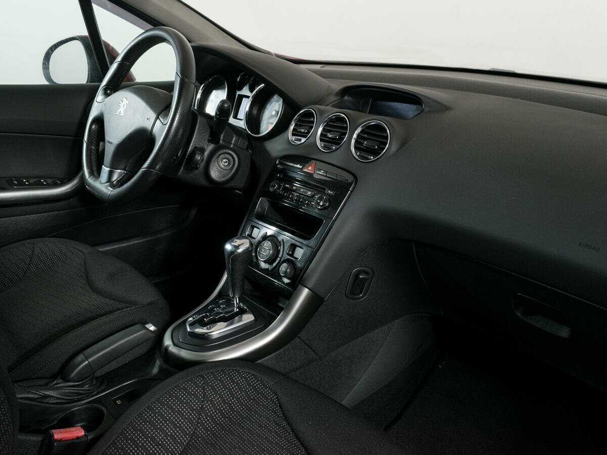 Peugeot 308, 2011 Фото №10