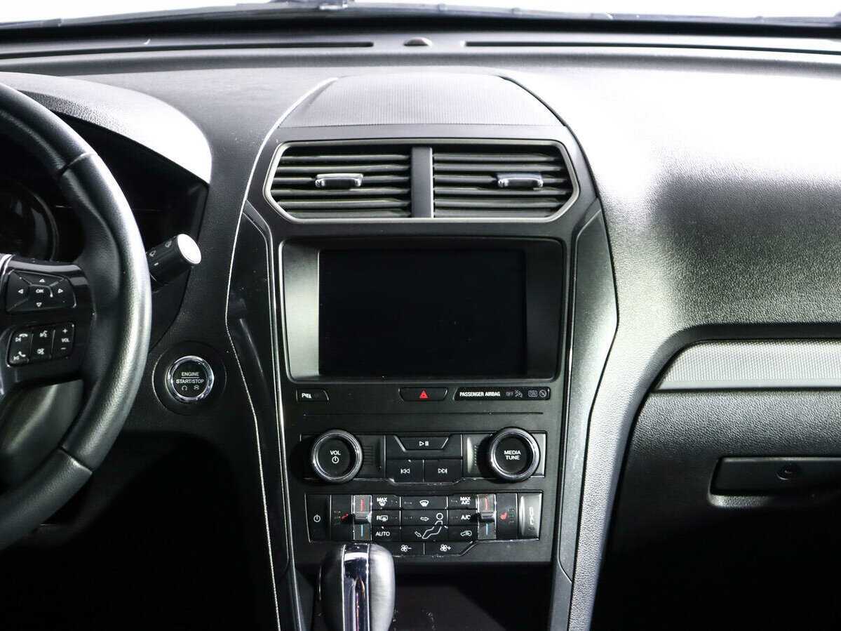 Ford Explorer, 2019 Фото №13