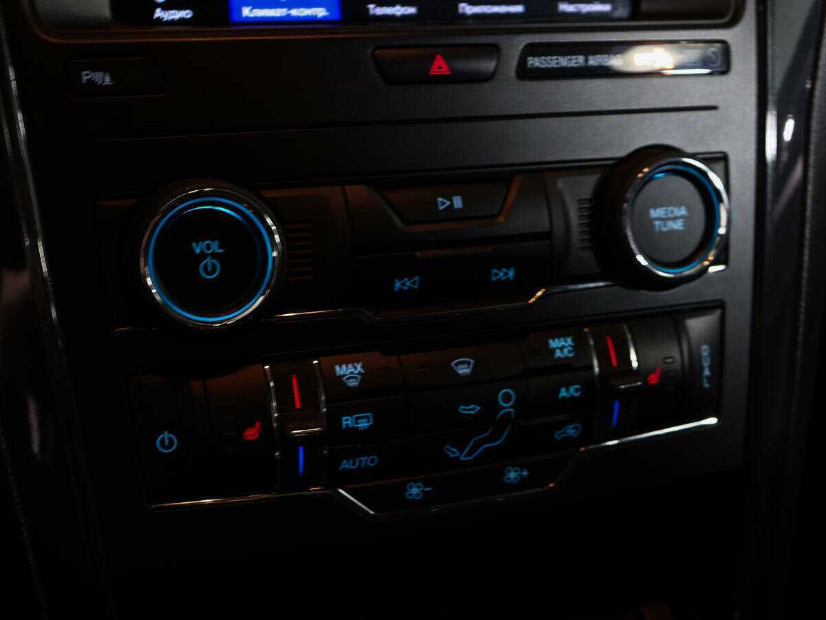 Ford Explorer, 2019 Фото №23