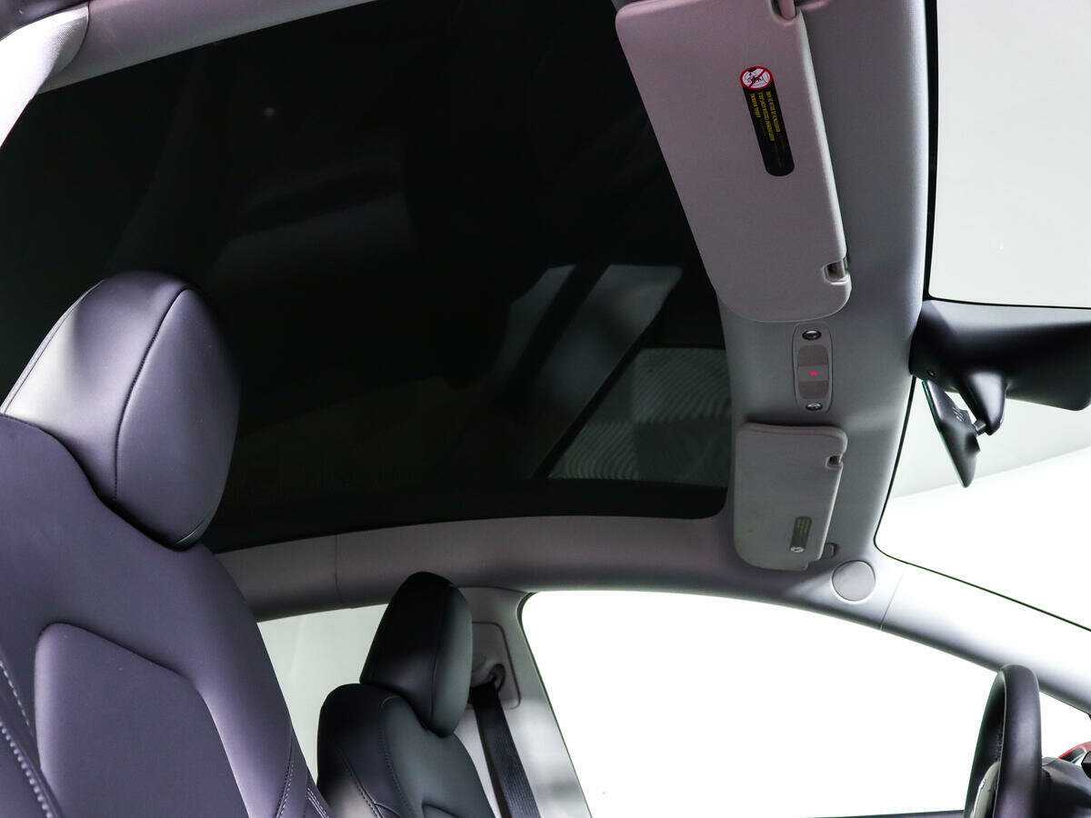 Tesla Model Y Long Range Dual Motor, 2023 Фото №12