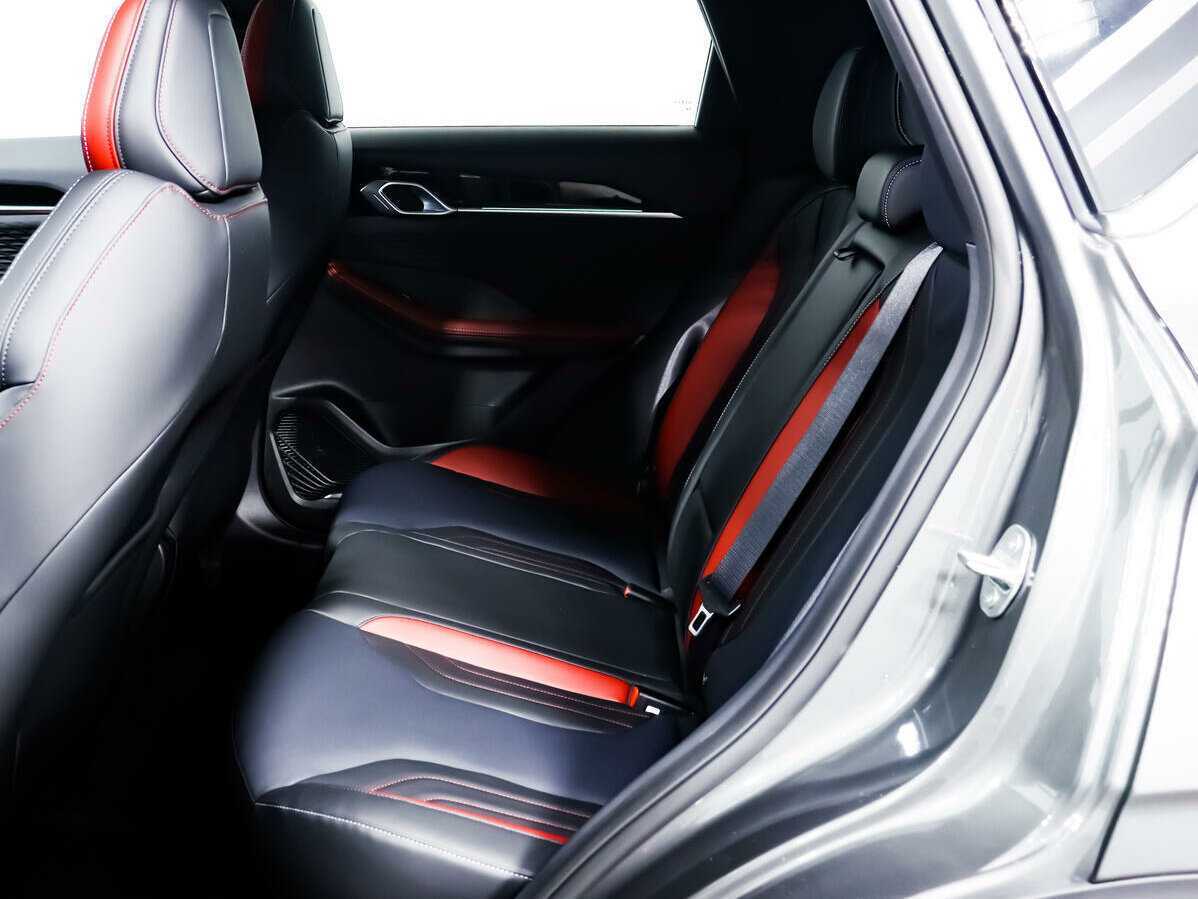 Geely Coolray, 2023 Фото №11