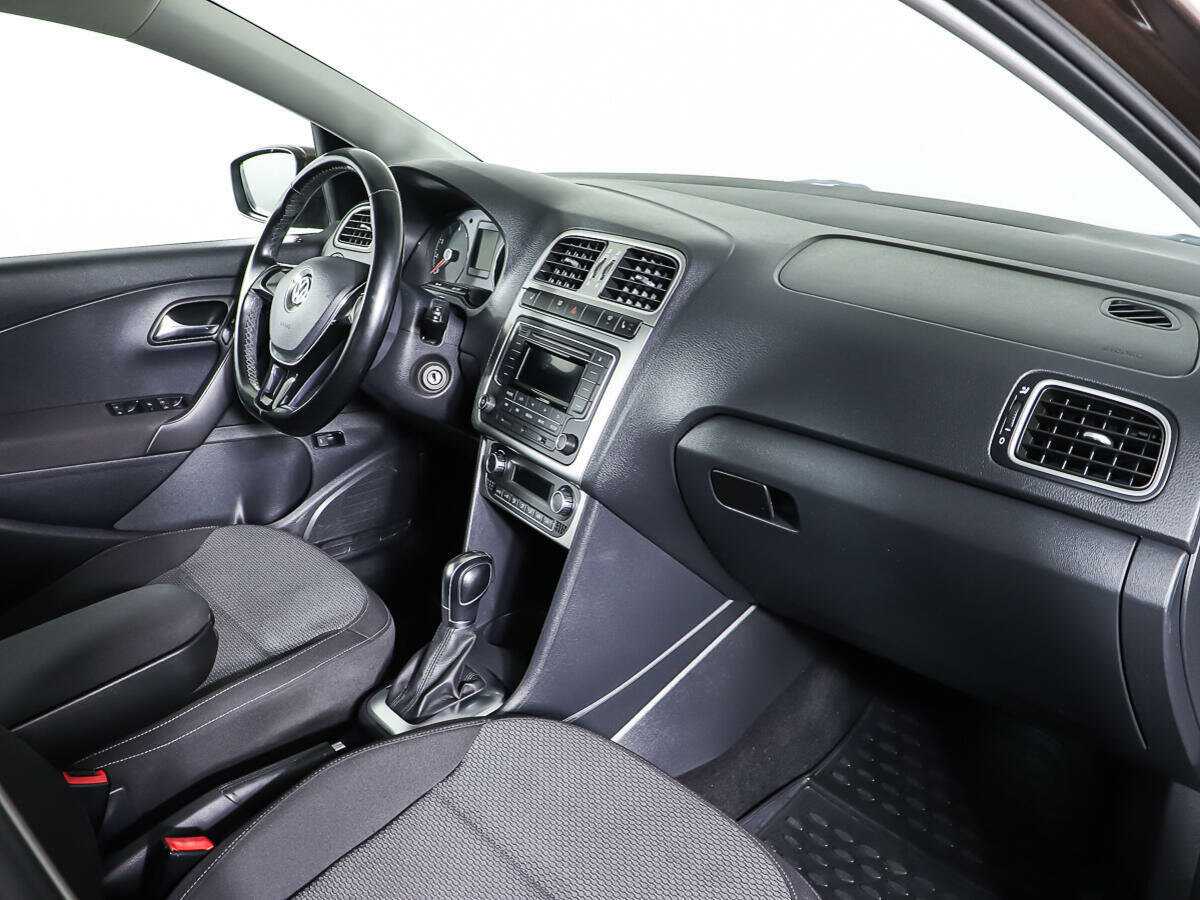 Volkswagen Polo, 2016 Фото №9
