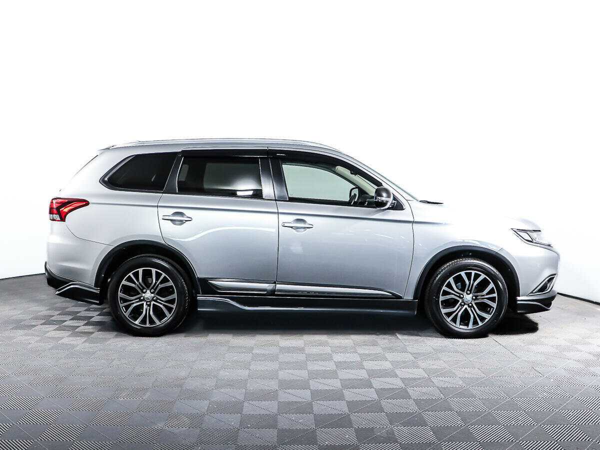 Mitsubishi Outlander, 2018 - 83 532 км. | Фото №4