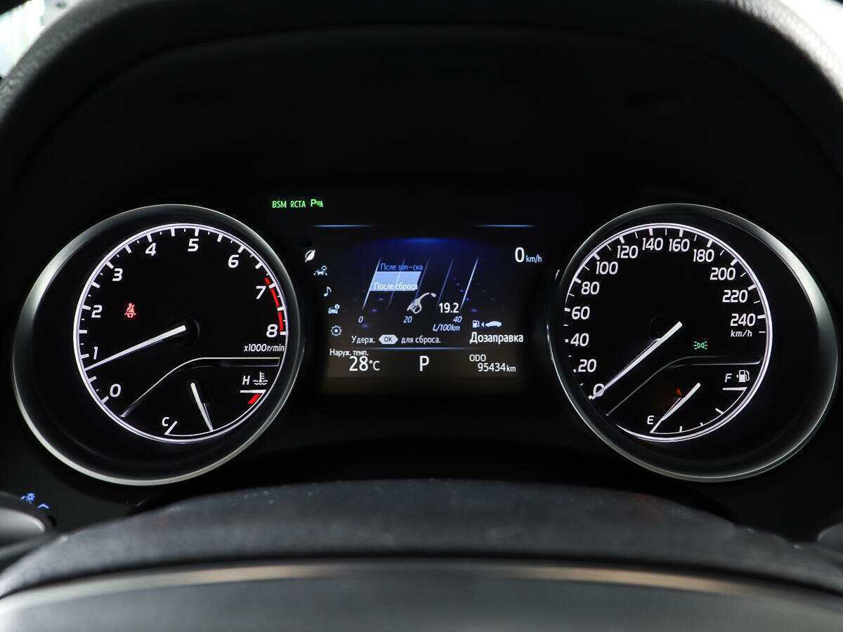 Toyota Camry, 2018 Фото №16