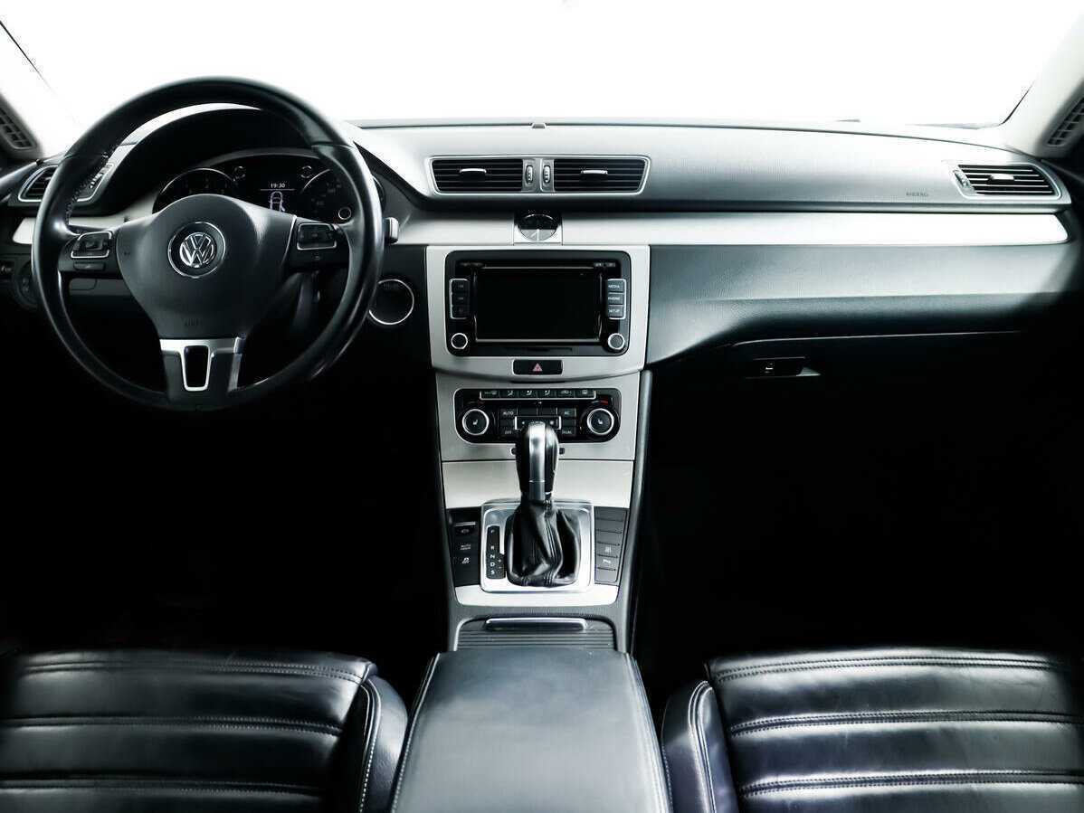 Volkswagen Passat CC, 2011 Фото №10