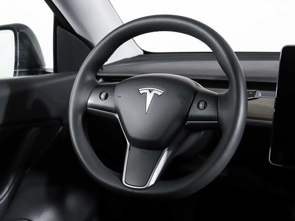 Tesla Model Y Performance, 2021 Фото №15