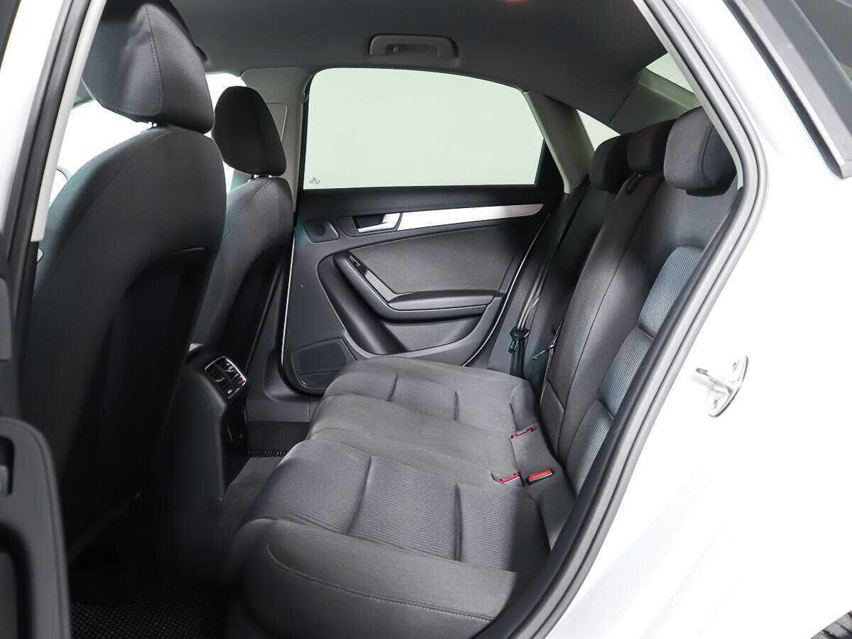 Audi A4, 2011 Фото №11