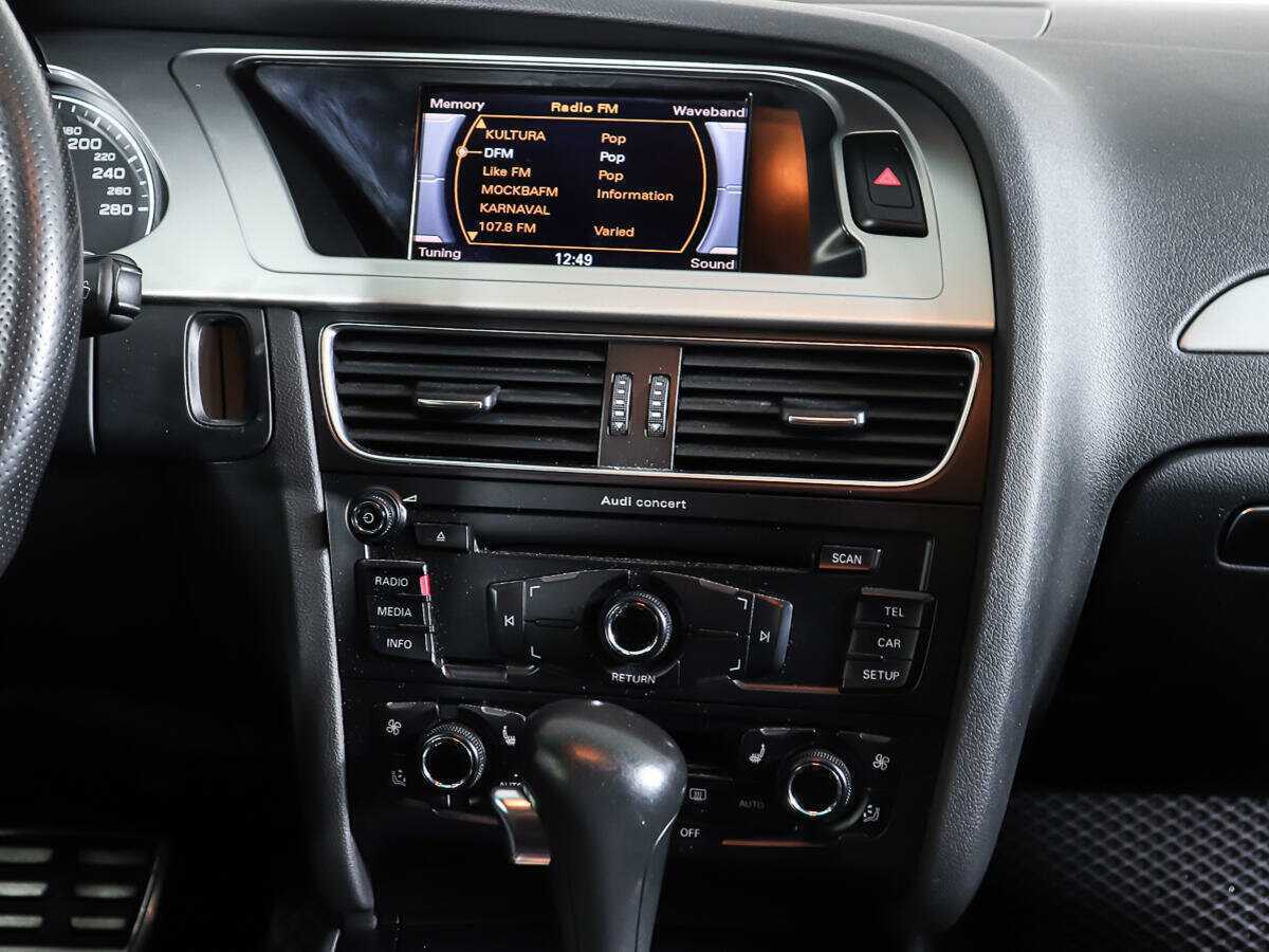 Audi A4, 2011 Фото №13