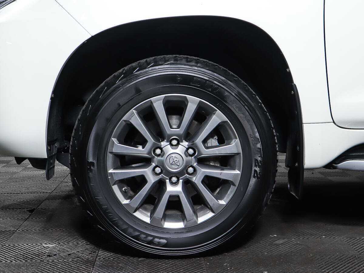 Toyota Land Cruiser Prado, 2020 Фото №23