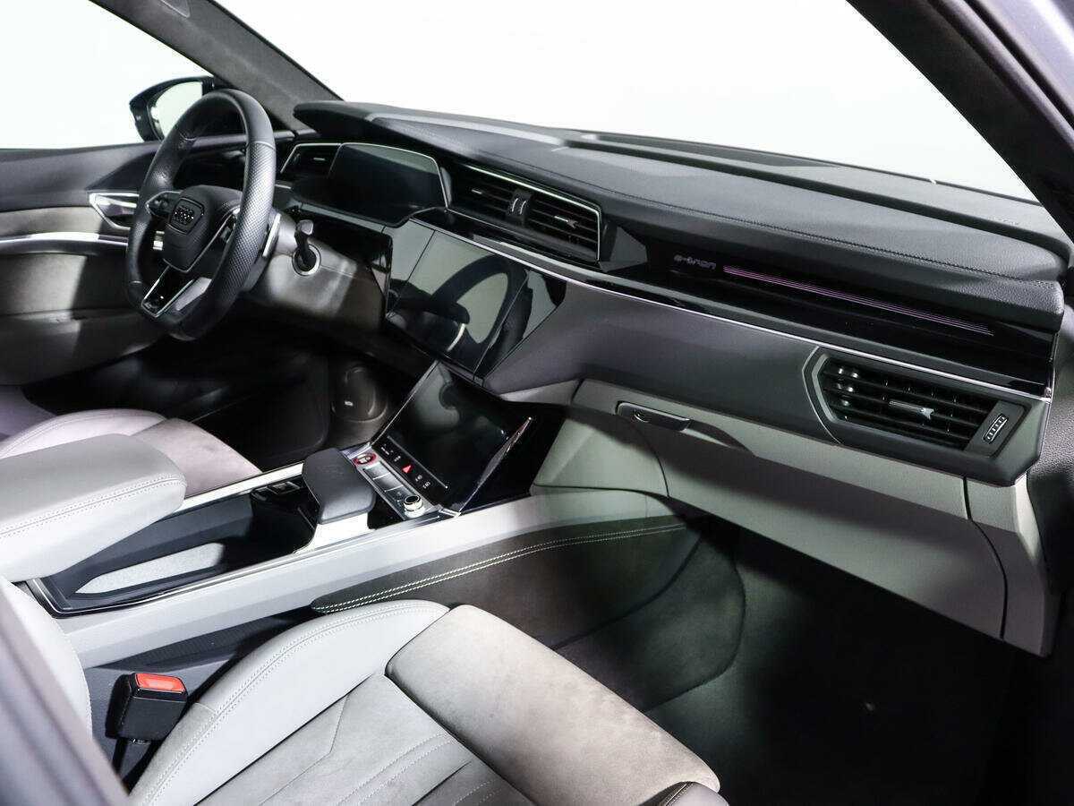 Audi e-tron Sportback 55, 2020 - 19 849 км. | Фото №7