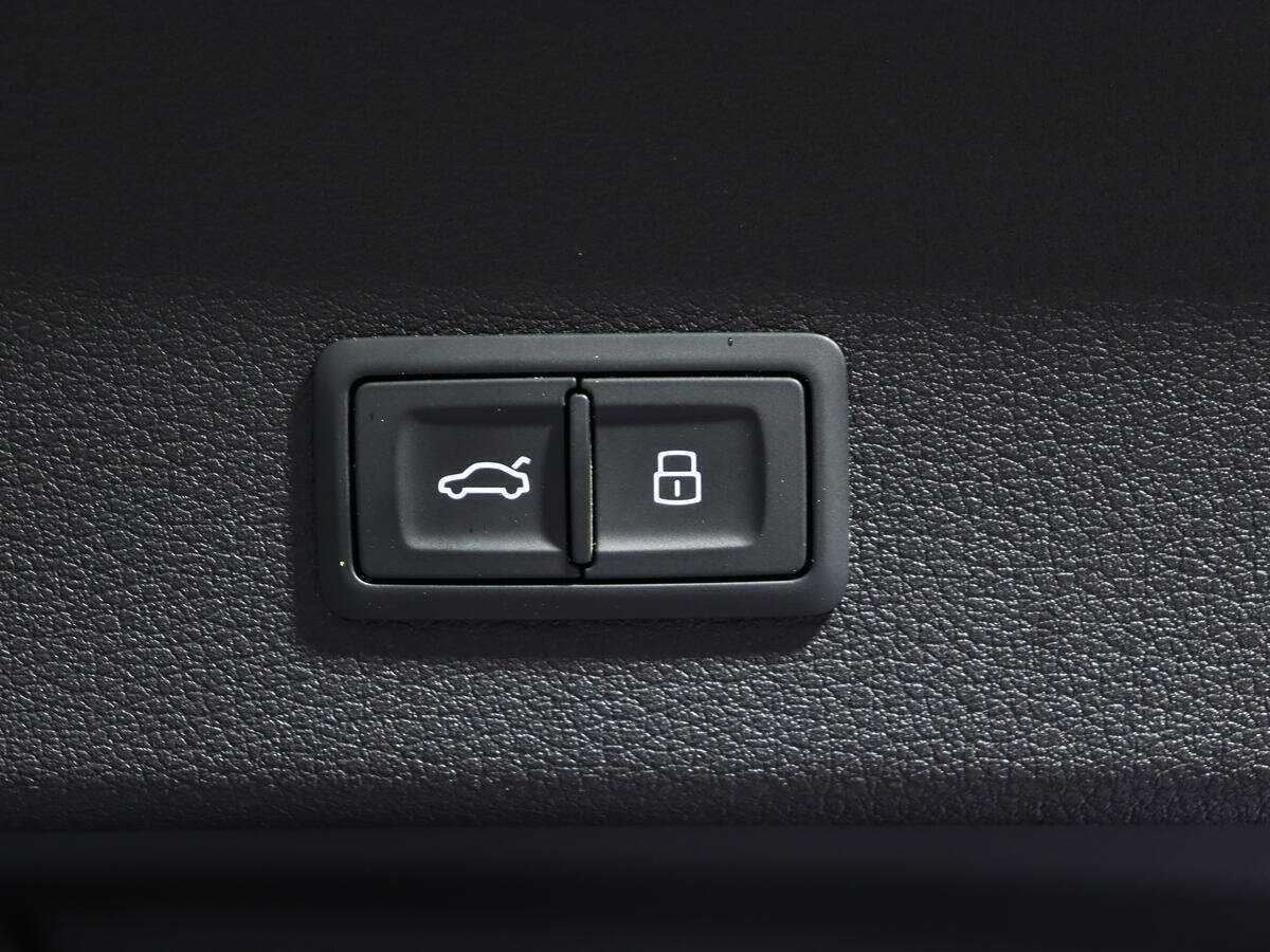 Audi e-tron Sportback 55, 2020 Фото №15