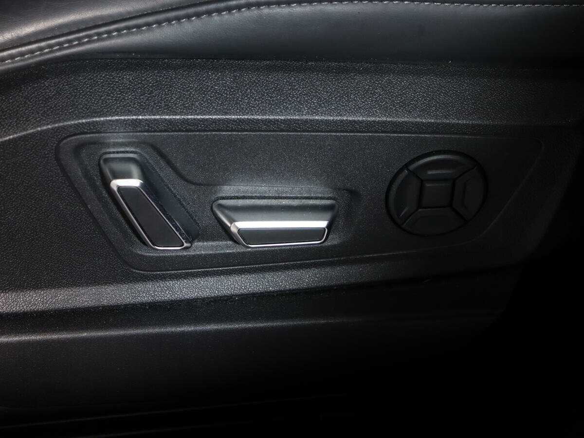 Audi e-tron 55, 2019 Фото №16