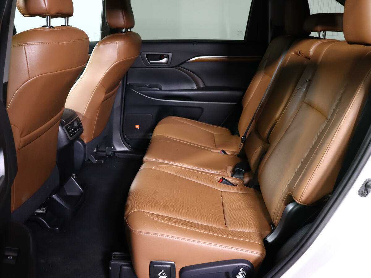 Toyota Highlander, 2017 - 46 059 км. | Фото №7