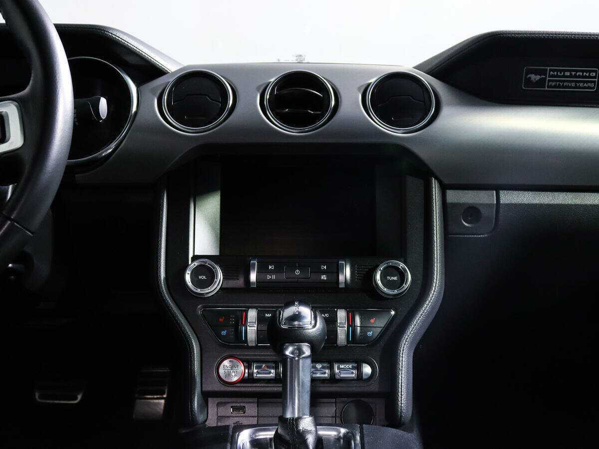 Ford Mustang, 2020 Фото №11