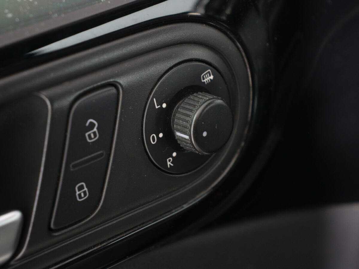 Volkswagen Beetle, 2014 Фото №14