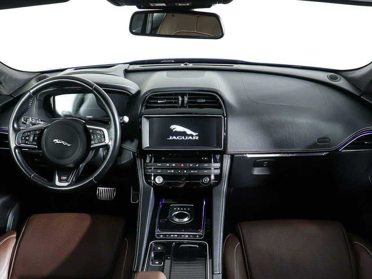 Jaguar F-Pace, 2018 Фото №12