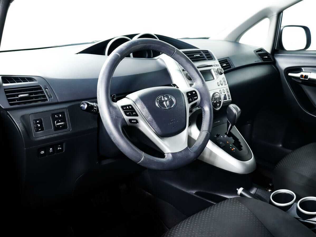 Toyota Verso, 2010 Фото №14