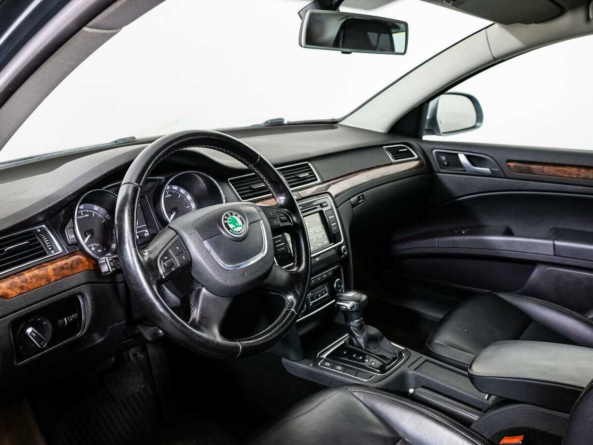 Skoda Superb DSG, 2010 Фото №9