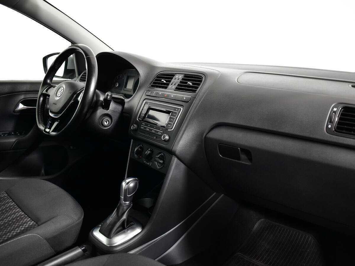 Volkswagen Polo, 2017 Фото №9