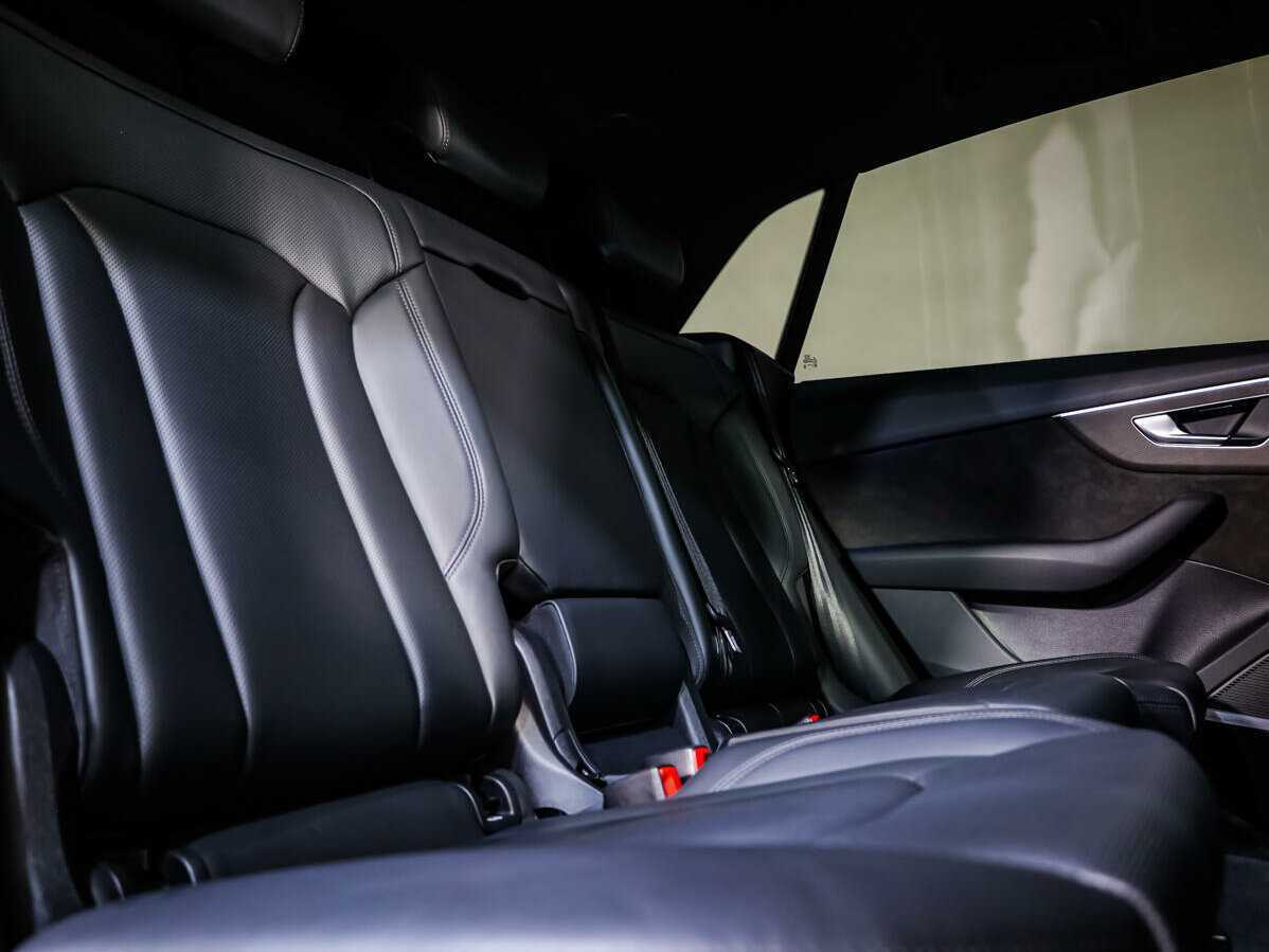 Audi Q8 45 TDI, 2019 Фото №12