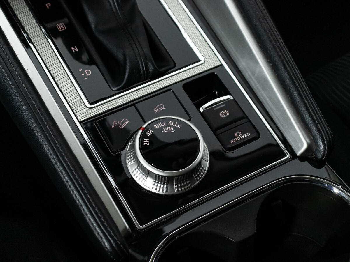 Mitsubishi Pajero Sport, 2022 Фото №17