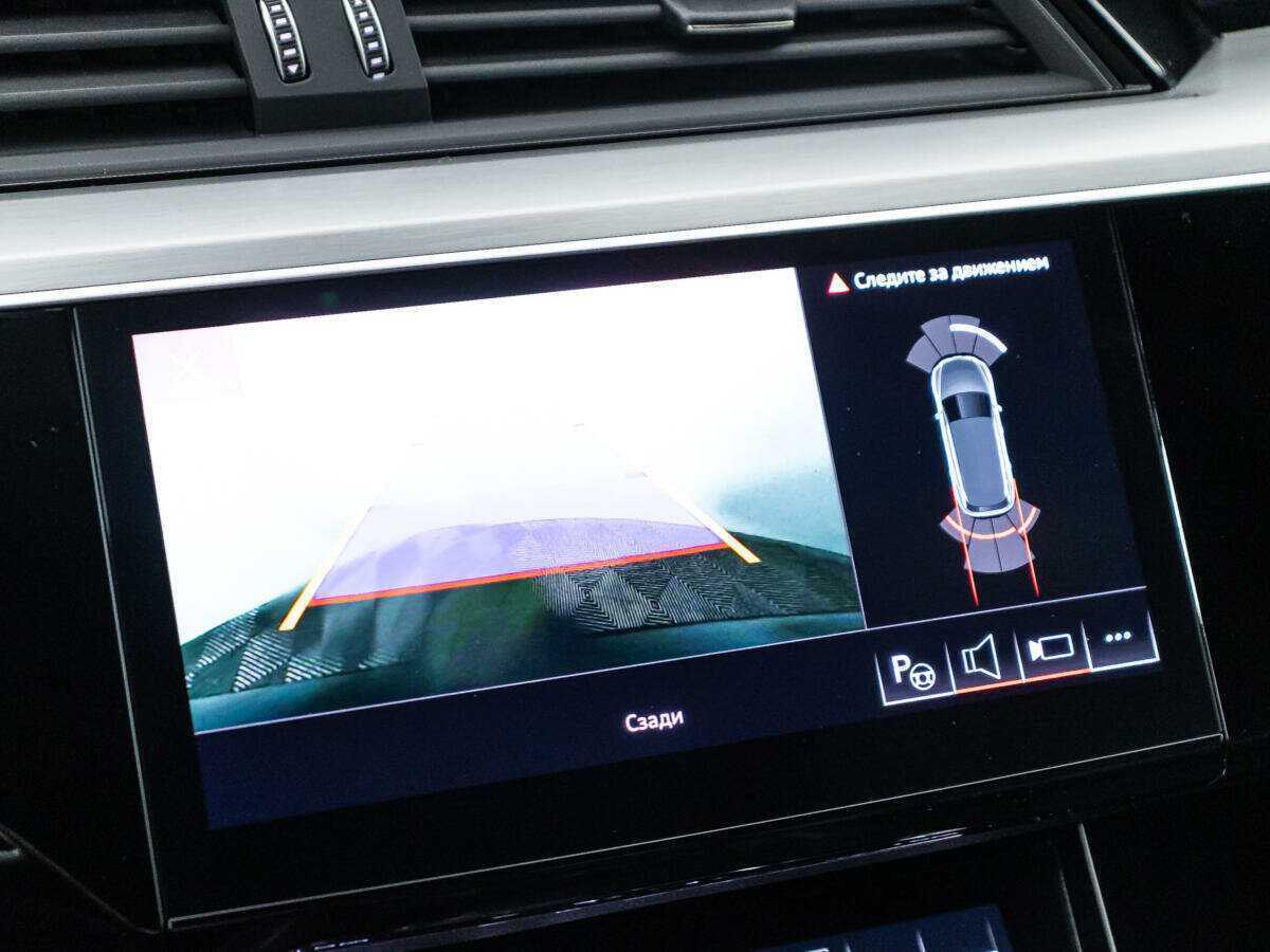 Audi e-tron 50, 2022 Фото №14