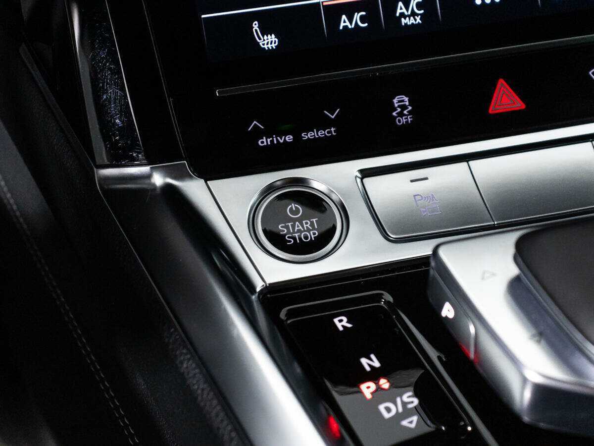 Audi e-tron 50, 2022 Фото №18