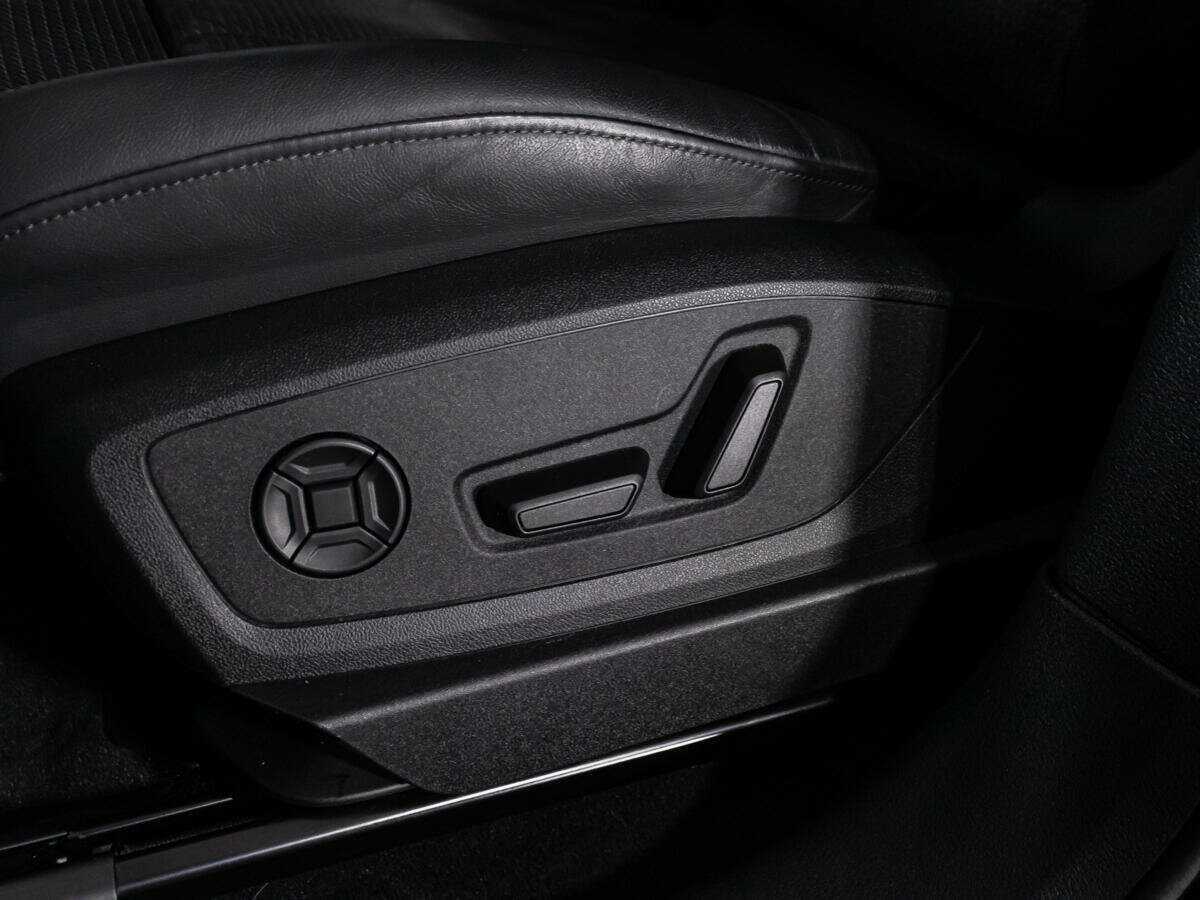 Audi e-tron 50, 2022 Фото №19