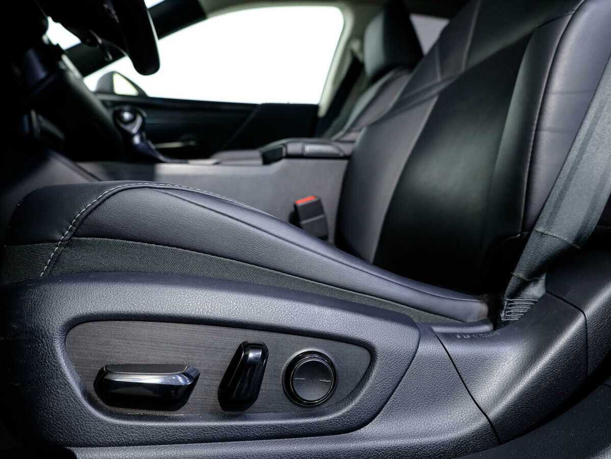Lexus ES 250, 2018 Фото №20