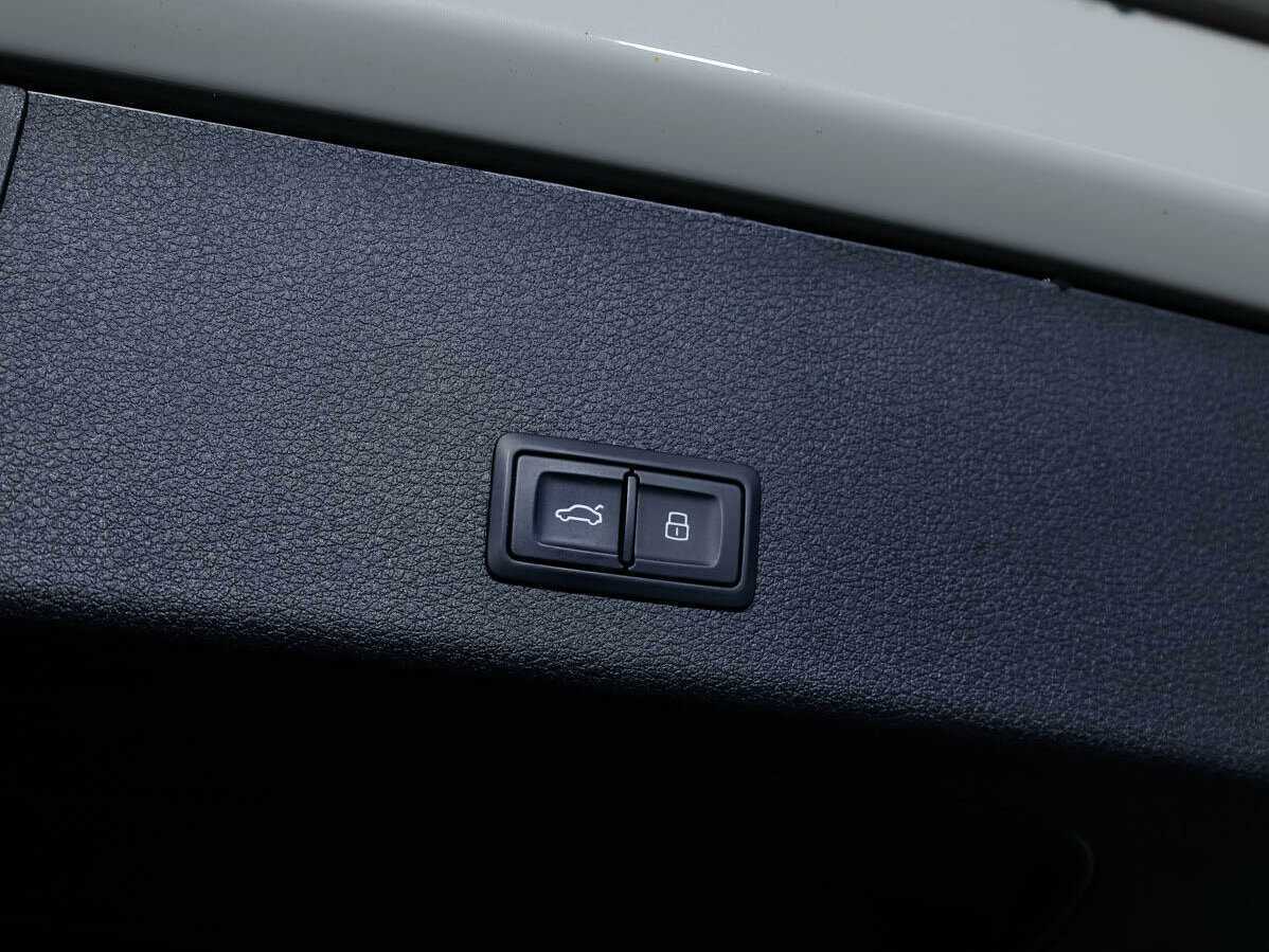 Audi e-tron 50, 2021 Фото №9